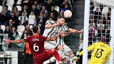 Un córner fuera de hora amargó al Sevilla