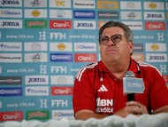 Terrible paso de Miguel Herrera con Costa Rica