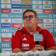 Miguel Herrera y Costa Rica se juegan una de sus últimas balas