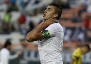 Carrilero derecho, a quien el DT Pablo Guede transformó en central en Colo Colo.