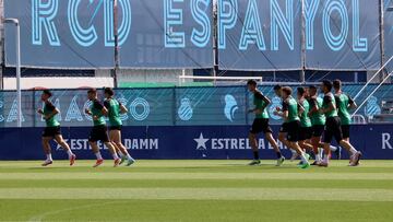 El Cordobas empezó a preparar este partido en el campo del Espanyol.