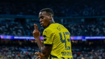 Gittens, futbolista del Dortmund.