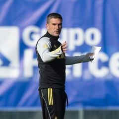 Carrión: “En el medio del campo tenemos jugadores de mucho nivel”