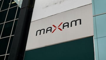 Sede de la empresa Maxam, a 6 de abril de 2022, en Madrid (España). Maxam, es una empresa española de explosivos a la que el presidente de Ucrania pidió ayer, 5 de abril durante su videoconferencia en el Congreso de los Diputados, que abandone Rusia junto con Porcelanosa o Sercobe. Maxam es una de las únicas seis empresas españolas que cuentan con más de tres empresas participadas en Rusia y cuenta con 250 empleados en el país desde 2015. Maxam se fundó en 1872 por Alfred Nobel, el famoso químico sueco que inventó la dinamita y en cuyo legado se celebran los premios Nobel. La compañía provee soluciones de voladura para minería, canteras y obra civil; cartuchos y pólvoras para su uso en caza y tiro deportivo; productos y sistemas para el sector de defensa y seguridad;,y producción de materias primas clave en la actividad nitroquímica.
06 ABRIL 2022;RUSIA;EMPRESA;ESPAÑOLA;NOBEL;ALFRED NOBEL;ZELENSKI;
Cézaro De Luca / Europa Press
06/04/2022