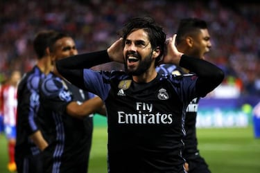 Benzema conjures up a Butragueño-esque bit of magic