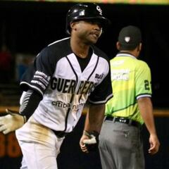 Alonzo Harris, primer pelotero en lograr el 30-30-30 en la LMB