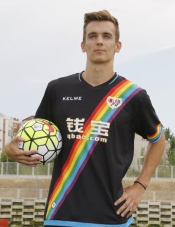 Presentación de Diego Llorente con el Rayo Vallecano viene cedido por el Real Madrid.