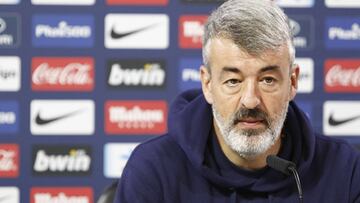 ?scar Fern¨¢ndez, entrenador milagro del Atleti B, llega a los 150 partidos
