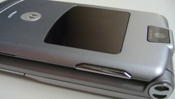 El Motorola RAZR plegable costará menos que el Samsung Galaxy Fold