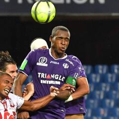 Issa Diop: la torre de 1'94 que quiere Machín para la defensa