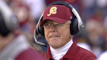El retirado head coach le dio a Washington su momento más glorioso en la NFL y lo hizo con tres quarterbacks diferentes.