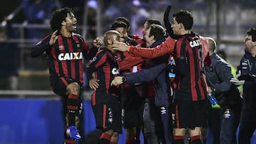 Universidad Católica 2-3 Atlético Paranaense: resumen, crónica y goles