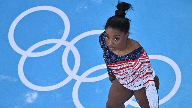 El dardo de Biles a la comida de la Villa Olímpica: “No es la verdadera comida francesa”