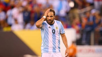Higuaín: "Para alegría de muchos, dejo la selección argentina"