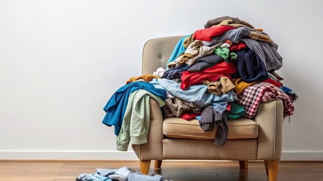 Psychologists explain what personality traits and emotions might be hidden behind the habit of accumulating clothes without putting them away.