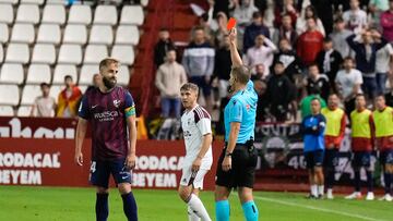 26/08/22 PARTIDO SEGUNDA DIVISION
ALBACETE - HUESCA
TARJA ROJA EXPULSION PULIDO 