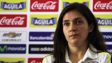 Natalia Gait&aacute;n es la fuerza del equipo en el medio campo.