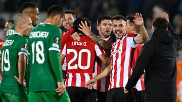 Athletic Bilbao's players celebrate after winning the UEFA Europa League 1st round day 4 football match between PFC Ludogorets Razgrad and Athletic Club Bilbao at Ludogorets Arena in Razgrad on November 7, 2024. (Photo by Nikolay DOYCHINOV / AFP)