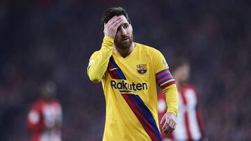 BILBAO, SPAIN - FEBRUARY 06: Lionel Messi of FC Barcelona looks on during the Copa del Rey quarter final match between Athletic Bilbao and FC Barcelona at Estadio de San Mames on February 06, 2020 in Bilbao, Spain. (Photo by Juan Manuel Serrano Arce/Getty