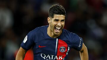 Paris (France), 26/08/2023.- Marco Asensio of PSG celebrates after scoring a goal during the French Ligue 1 match between Paris Saint-Germain and RC Lens in Paris, France, 26 August 2023. (Francia) EFE/EPA/YOAN VALAT