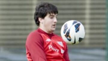 Mikel San Jos&eacute; durante un entrenamiento del Athletic.