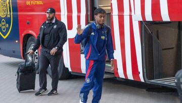 The winger left Spain’s training camp early and was seen limping as he returned to Barcelona.