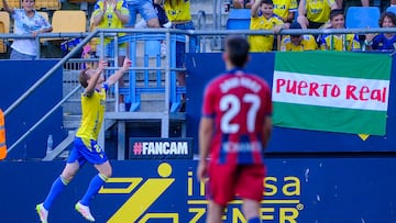 25/05/25 PARTIDO SEGUNDA DIVISION
CADIZ - HUESCA
CUARTO GOL ALEX FERNANDEZ 4-0 ALEGRIA
