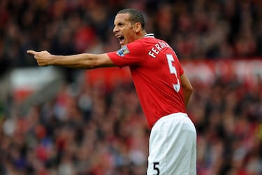 En septiembre de 2003 el jugador inglés fue suspendido por no querer someterse a las pruebas obligatorias de antidopaje. Fue sancionado con 8 meses de sanción.