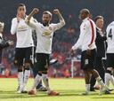 El United doblega al Liverpool en Anfield con doblete de Mata