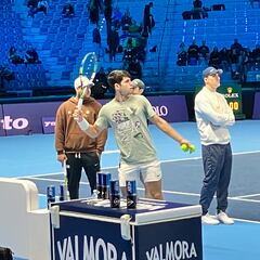 Alcaraz calienta para jugar contra Rublev