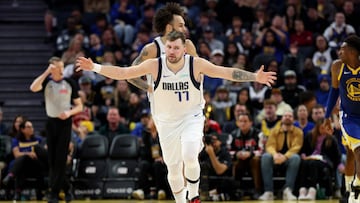 Luka Doncic and Klay Thompson pinged in 13 threes between them, and the Warriors sank 27 on a record-breaking night in San Francisco.