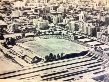 Localizado en la ciudad de Johannesburgo en Sudáfrica. Se inauguró en 1928. Con capacidad para 62,527 personas.