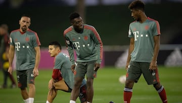 El atacante canadiense no se preocupa por la posible llegada del extremo alemán al Bayern Múnich. Davies quiere aprender de él.