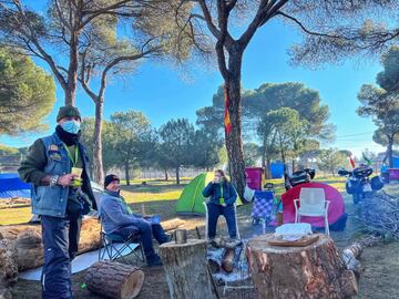 La concentración anual invernal de aficionados a las motos de Valladolid, Castilla y León, comienza hoy su 40ª edición. 