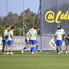 El Leiria golea al Cádiz en el segundo envite del verano