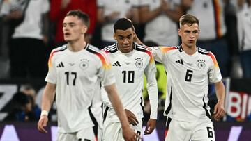 Wirtz, Musiala y Kimmich celebran el segundo gol de Alemania ante Escocia.