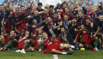 Portugal, el soberano de Europa: Cristiano Ronaldo comandó al equipo luso a conseguir su primera Eurocopa. En la final disputada el 10 de julio en el estadio de Saint-Denis, portugueses vencieron al local Francia por la mínima diferencia (0-1).