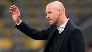 El Barcelona piensa en Jordi Cruyff (Maccabi tel Aviv) para su staff t&eacute;cnico.