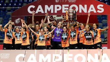 El Burela, brillante campe車n de la Liga m芍s extra?a