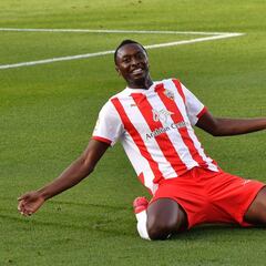 Umar Sadiq, presente y futuro para el Almería