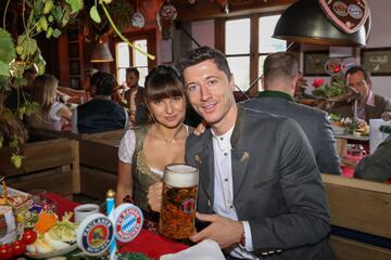 Robert Lewandowski and Anna Stachurska.