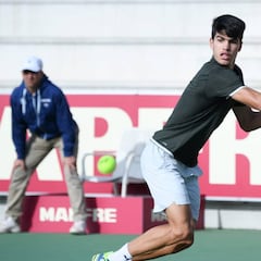 Alcaraz se agiganta a los 16: derrota a Munar, primer favorito