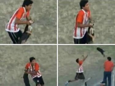 El jugador expulsado fue José Jiménez, que jugaba para el club Bella Vista, y el incidente ocurrió durante un partido contra el club San Juan. En medio del partido, un perro callejero ingresó al terreno de juego. El jugador José Jiménez se acercó al animal, lo agarró bruscamente por el cuello y lo arrojó violentamente contra una valla publicitaria ubicada al costado del campo. El perro golpeó la valla y cayó aturdido al suelo. El árbitro, al presenciar la agresión, le mostró la tarjeta roja directa a Jiménez por conducta antideportiva y violenta.