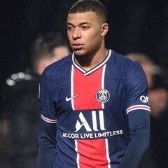 El PSG enseña la puerta de salida a Mbappé