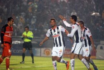 Con dos goles de Cardona, uno de Chará y uno de Pablón, Monterrey venció 4-1 a Correcaminos y avanzó a la semifinal de la Copa de México.