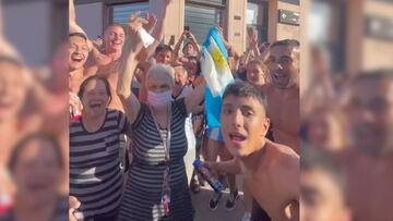 ¡Ya es un talismán! La ‘Abuela’ vuelve a festejar el triunfo de Argentina ante Croacia