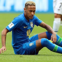 Un bar en Río va a invitar a un chupito a cada caída de Neymar