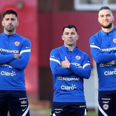 ¿Por qué Lasarte quiere a Medel junto a Maripán y Sierralta ante Bolivia?