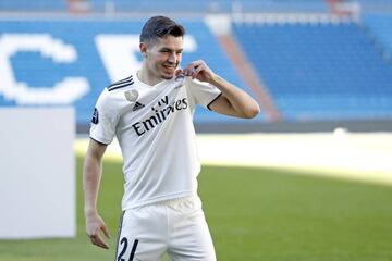 Brahim Díaz was unveiled as a Real Madrid player on Monday lunchtime.