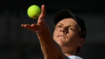 Jannik Sinner, entrena en el Foro Itálico de Roma antes de su debut el sábado.